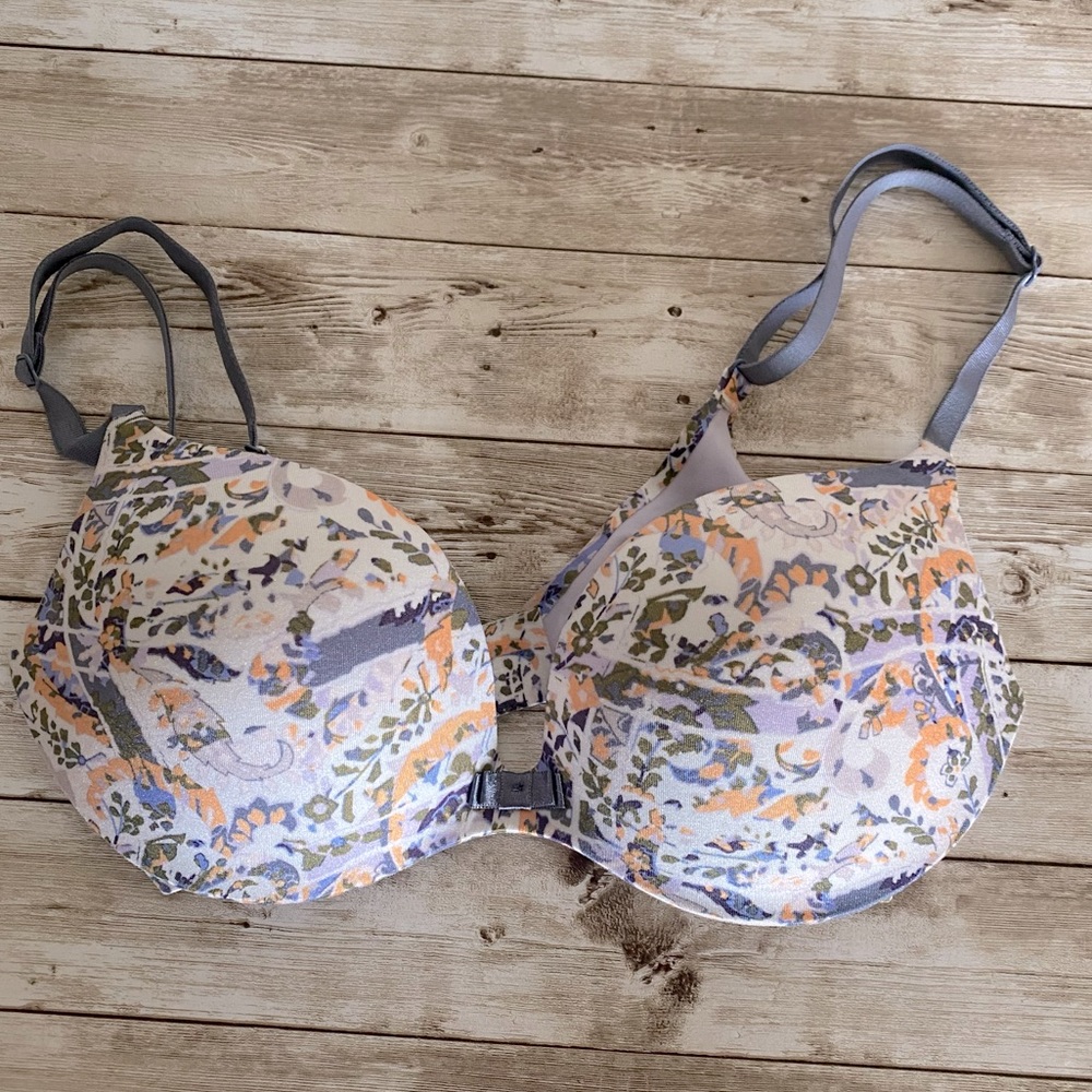 Victoria's Secret Push-up Paisley Bra 32C